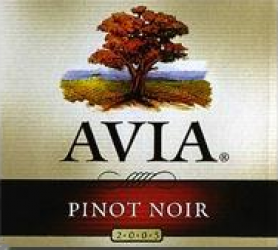 Avia Pinot Noir