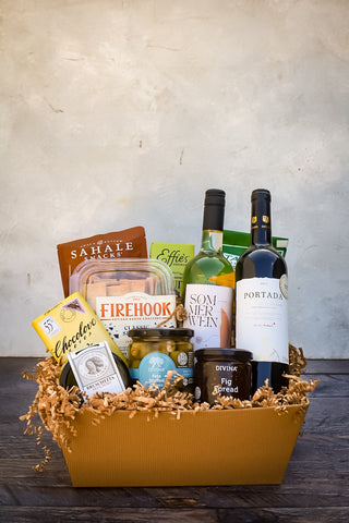 GIFT BASKET THE PERFECT POUR 2026