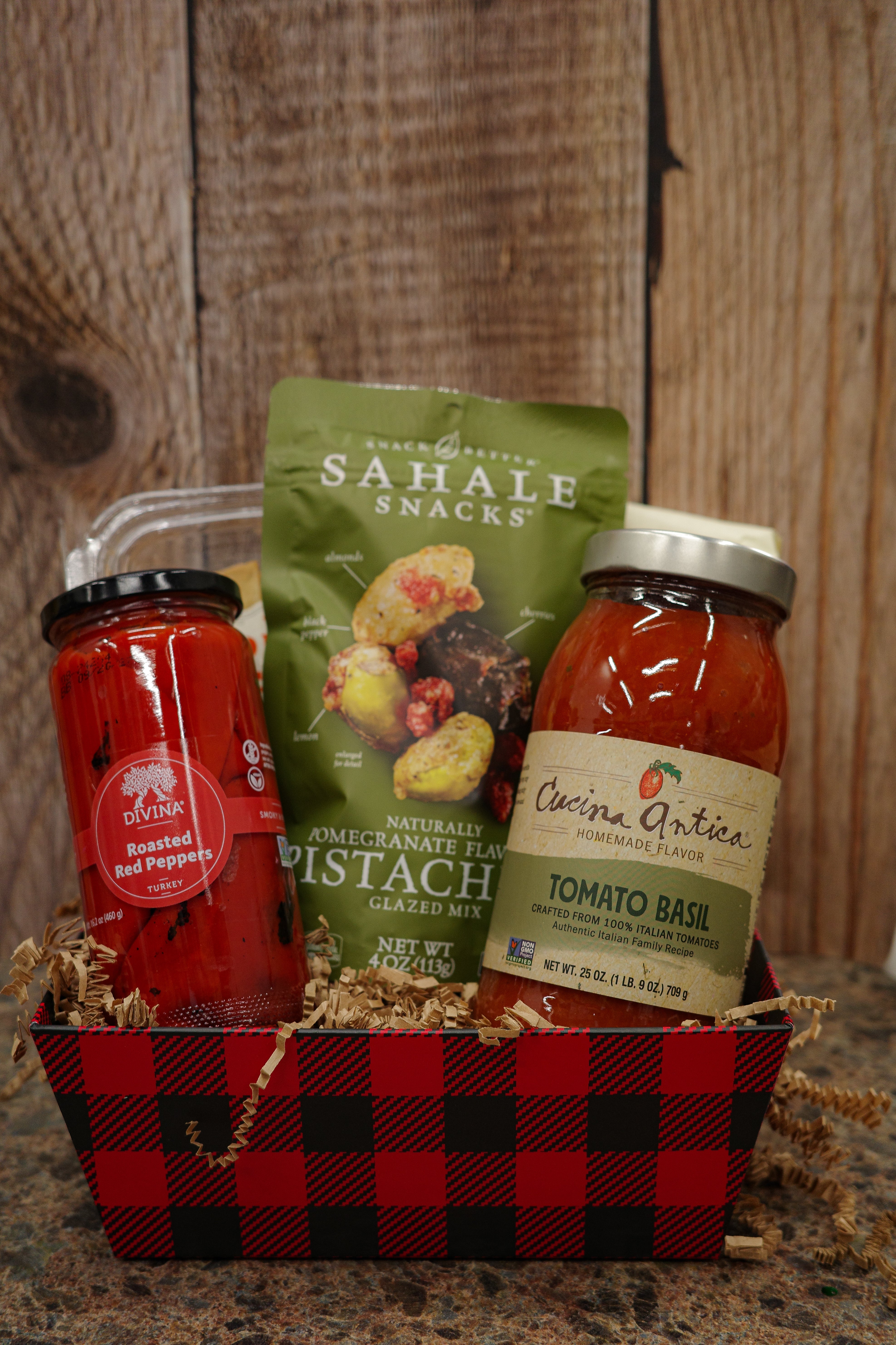 Italian Market Favorites Gift Basket 2025