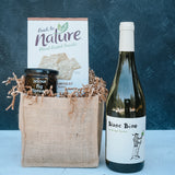 White Wine Classic Bronze Gift Basket 2023